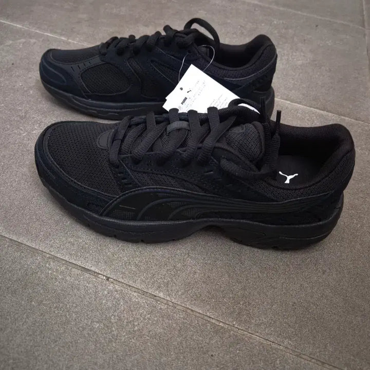 [BUNJANG] Puma Black Sneakers 235 / (택있는새상품)푸마 검정색 운동화235