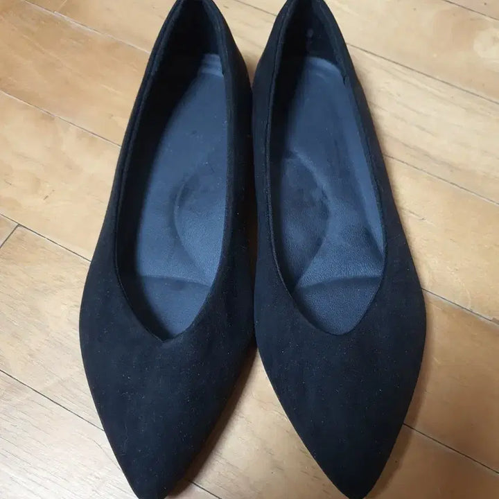 [SOLD OUT] (미사용) 블랙 스웨이드 플랫슈즈 구두 245