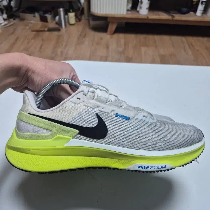 [BUNJANG] Nike Air Zoom Fluorescent Sneakers 260 / 나이키 에어 줌 운동화 형광색260