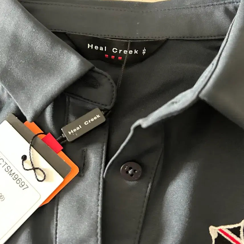 [BUNJANG] Heal Creek Black Short Sleeve Polo T-Shirt / Heal Creek 블랙 반팔 카라 티셔츠