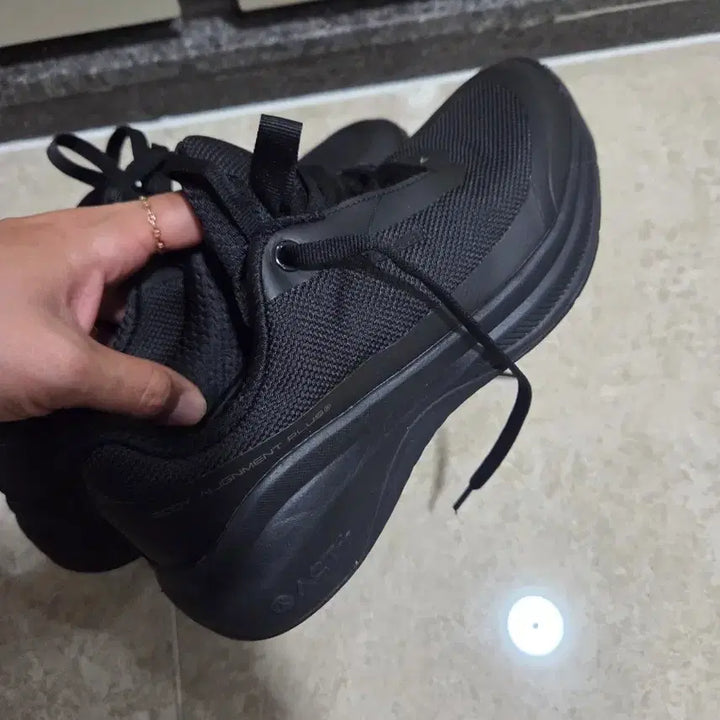 [BUNJANG] Actplus Sneakers Size 230 / 엑트플러스 운동화 230
