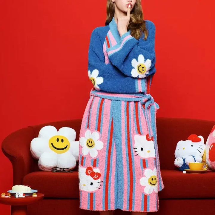 [BUNJANG] Hello Kitty Wiggle Wiggle Collaboration Robe / 헬로키티 위글위글 로브