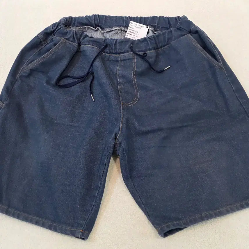 [BUNJANG] Plus Size Mid-Wash Denim Shorts / 밴딩 청반바지 <빅사이즈>