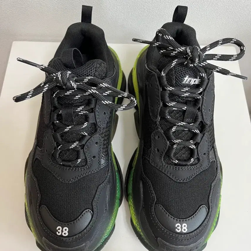 [BUNJANG] Balenciaga Sneakers Size 38 / 발렌시아가 스니커즈38사이즈