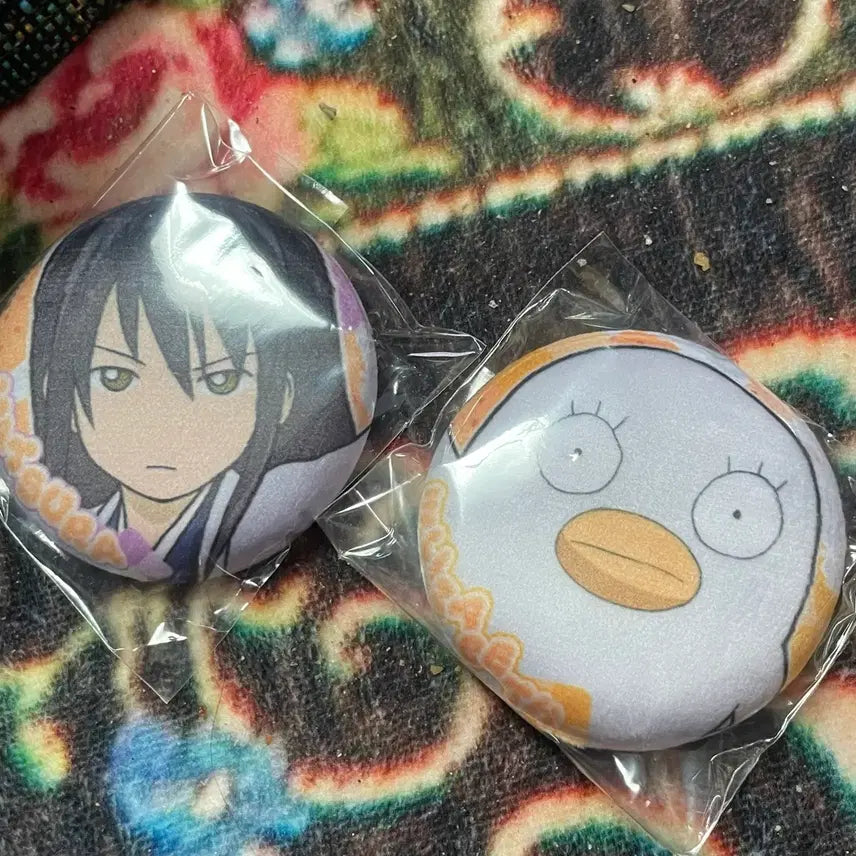 [BUNJANG] Gintama Katsura &amp; Elizabeth Cushion Can Badge Set / 은혼 쿠션 캔뱃지 인형 핀버튼 카츠라 엘리자베스 즈라