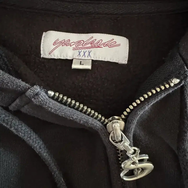 [BUNJANG] Yardsale widow zip hooded sweatshirt / Yardsale widow zip hooded sweatshirt