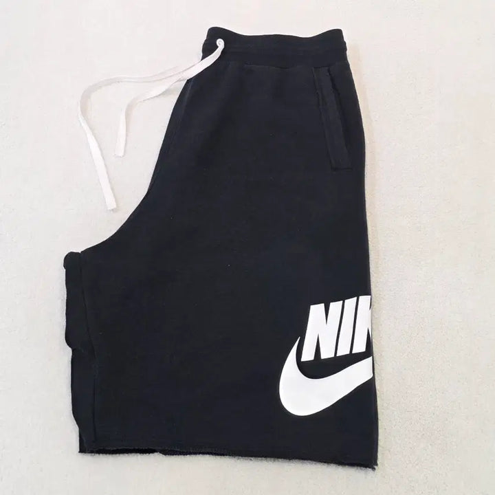 [SOLD OUT] 나이키 츄리닝 반바지