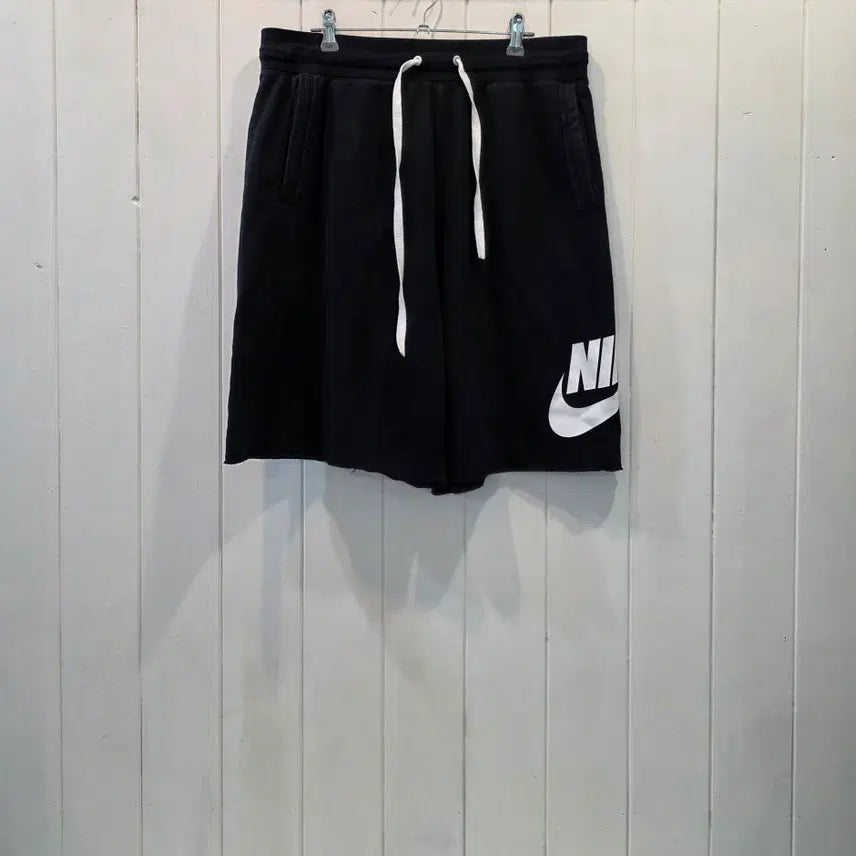 [SOLD OUT] 나이키 츄리닝 반바지