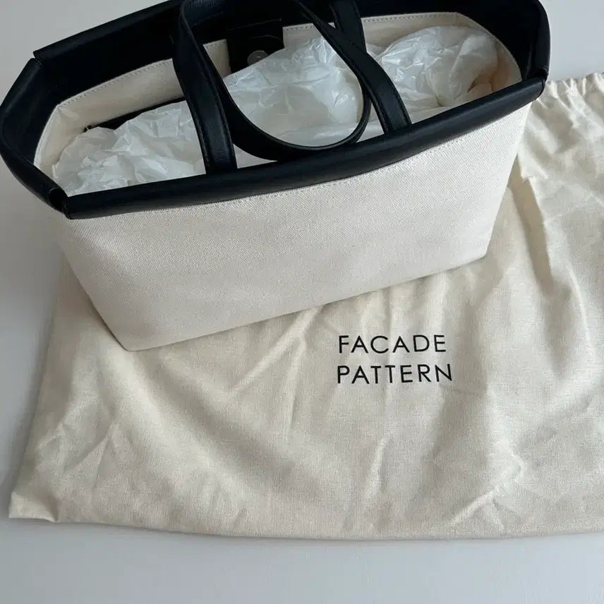 [BUNJANG] Facade Pattern Linda Bag Ecru / 파사드패턴 린다백 에크루