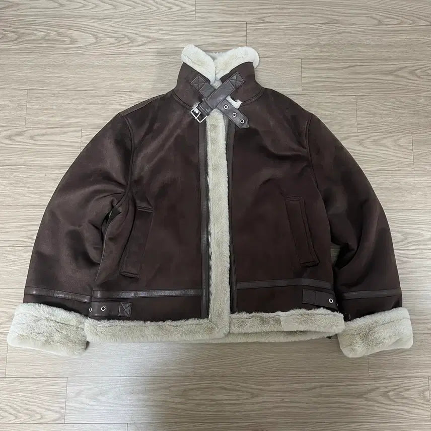 [BUNJANG] SPAO Faux Fur Color Block Brown Mustang Jacket L Size / 스파오 퍼배색 브라운 무스탕 L사이즈 (SPJLF4VW04)