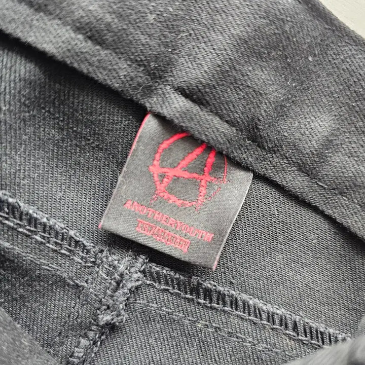 [BUNJANG] Anotheryouth Black Denim Pants / 어나더유스 블랙 데님 팬츠