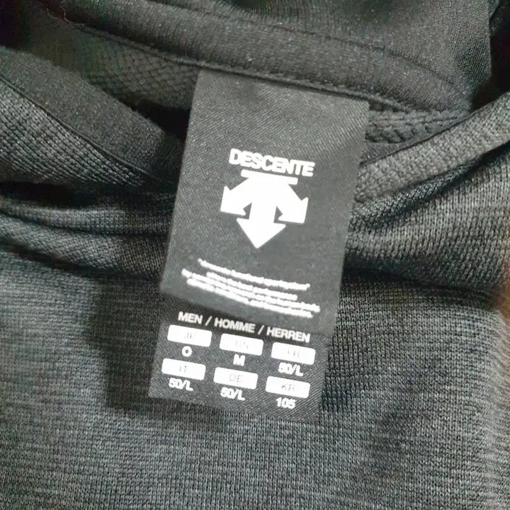 [SOLD OUT] 데상트 후드티셔츠