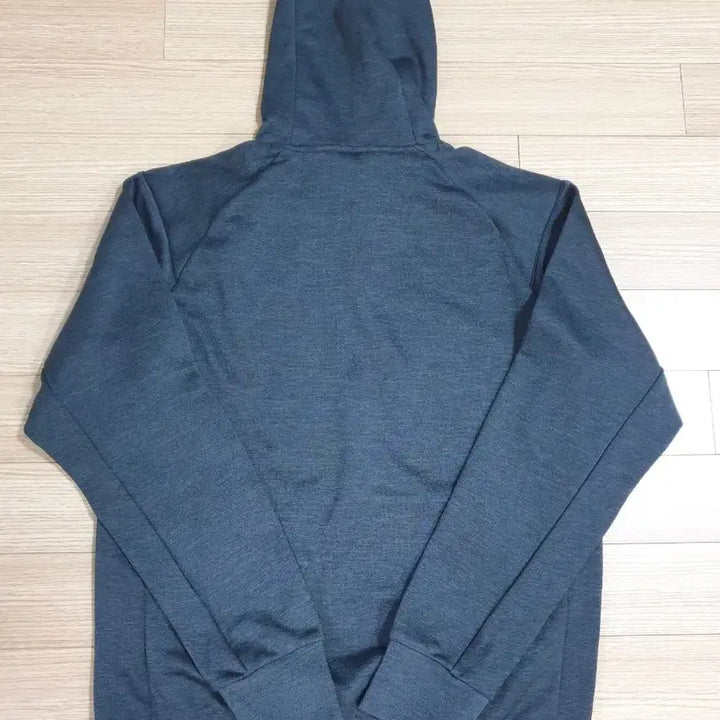 [SOLD OUT] 데상트 후드티셔츠