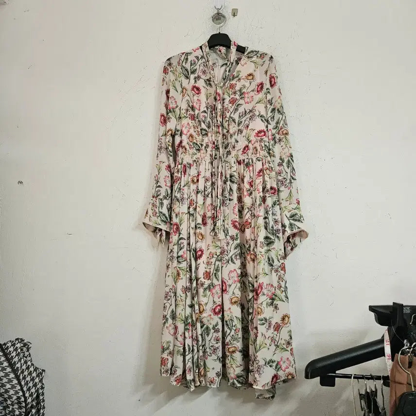 [BUNJANG] Flower Pattern Long Dress with Ribbon Detail / 플라워 패턴 롱 원피스 리본 포인트