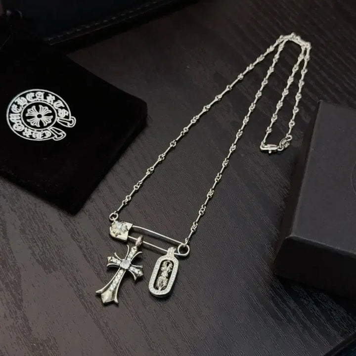 [SOLD OUT] 크롬하츠 핀 크로스 목걸이 플뢰르 드 리스