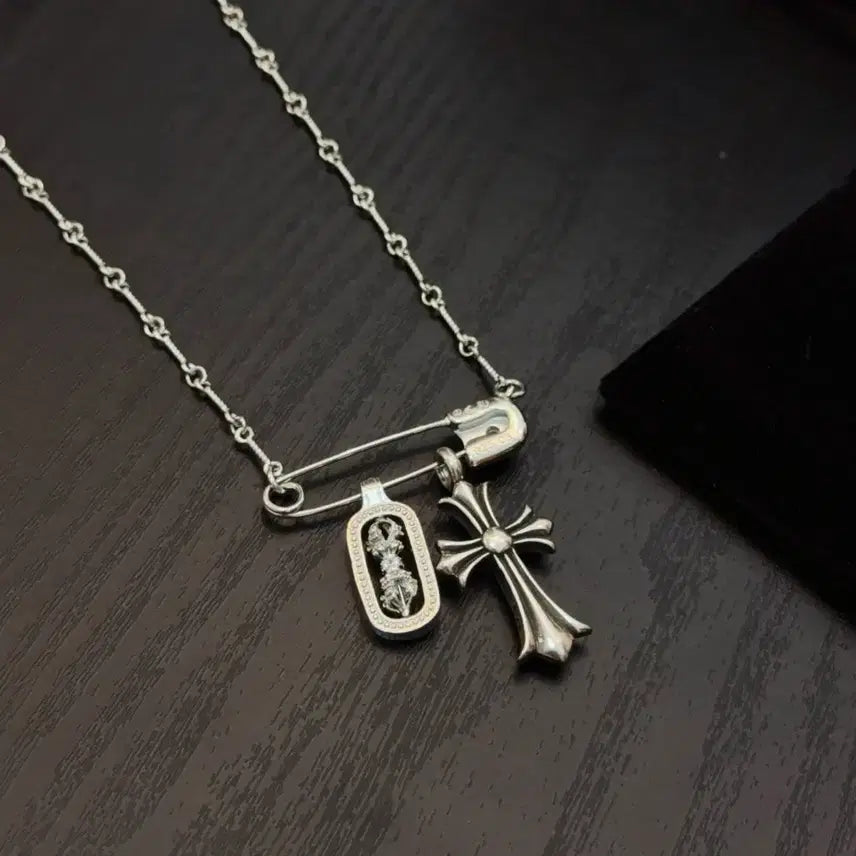 [SOLD OUT] 크롬하츠 핀 크로스 목걸이 플뢰르 드 리스