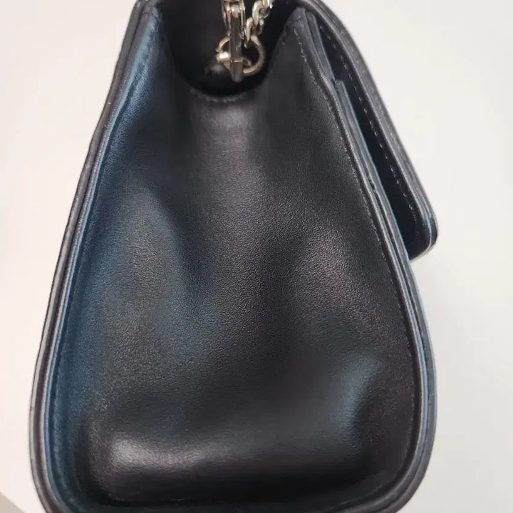 [BUNJANG] Metrocity Shoulder Crossbody Bag / 메트로시티 숄더 겸 크로스백