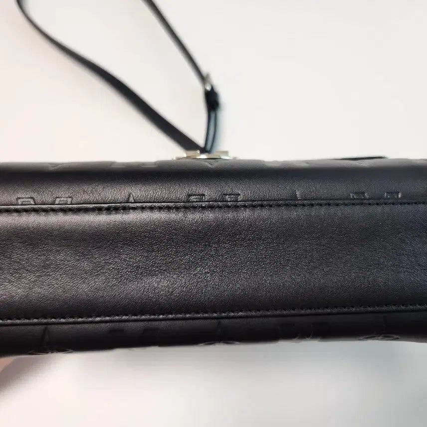 [BUNJANG] Metrocity Shoulder Crossbody Bag / 메트로시티 숄더 겸 크로스백