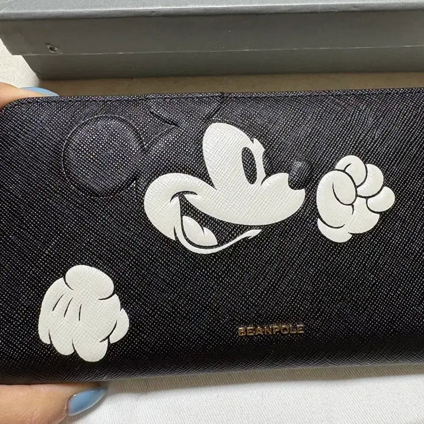 [BUNJANG] Beanpole x Disney Mickey Mouse Embroidery Long Wallet / 빈폴 미키 장지갑