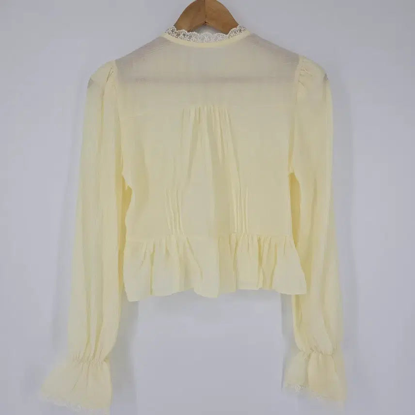 [BUNJANG] Lace Blouse Crop Top / 연한 노란  레이스 블라우스 셔링 크롭탑