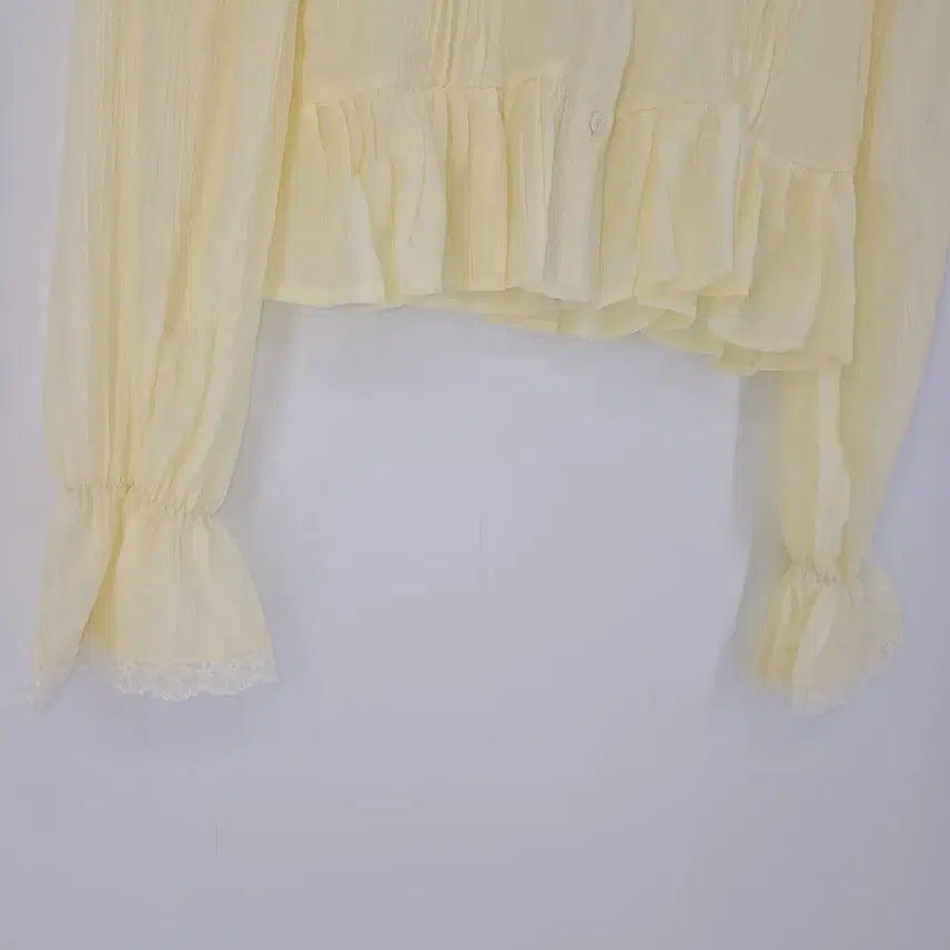 [BUNJANG] Lace Blouse Crop Top / 연한 노란  레이스 블라우스 셔링 크롭탑