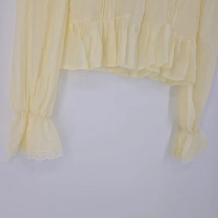 [BUNJANG] Lace Blouse Crop Top / 연한 노란  레이스 블라우스 셔링 크롭탑