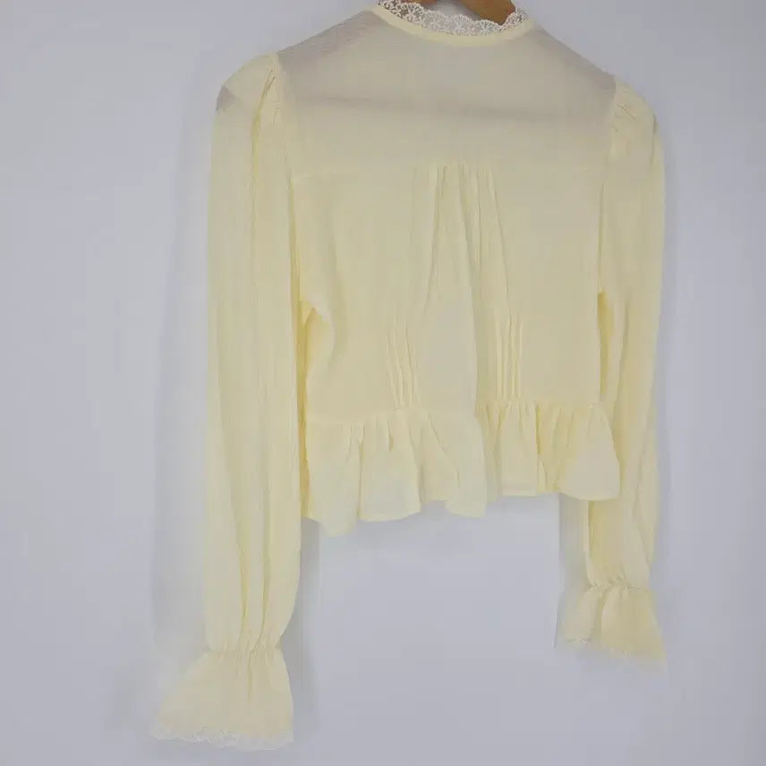 [BUNJANG] Lace Blouse Crop Top / 연한 노란  레이스 블라우스 셔링 크롭탑