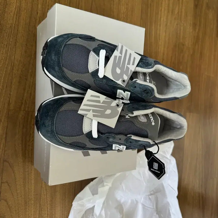 [SOLD OUT] 뉴발란스992 코어네이비 265mm