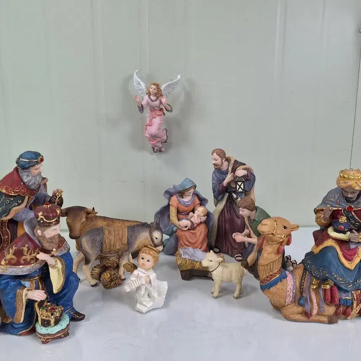 [BUNJANG] Nativity Scene Figurine Set (12 Pieces) / 천주교 기독교 예수 탄생 피규어 인형 12조각