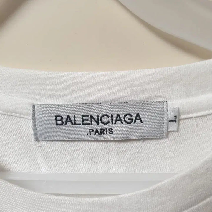 [BUNJANG] Balenciaga Heart Logo Short Sleeve T-shirt White / [여성] 발렌시아가 하트 로고 반팔 티셔츠 화이트