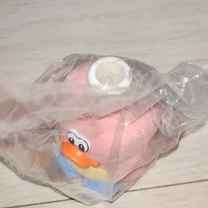 [BUNJANG] Dolsan KEBIN Pink Vase / Pen Holder Gacha / 돌싼 케빈 KEBIN 핑크 꽃병,펜꽂이 가챠