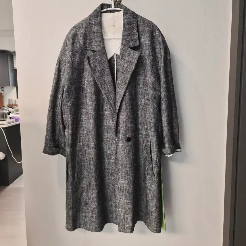 [BUNJANG] Maje Linen Blend Half Coat with Neon Accent / [Maje] 마주 린넨 혼방 네온 포인트 하프 코트 (정품)