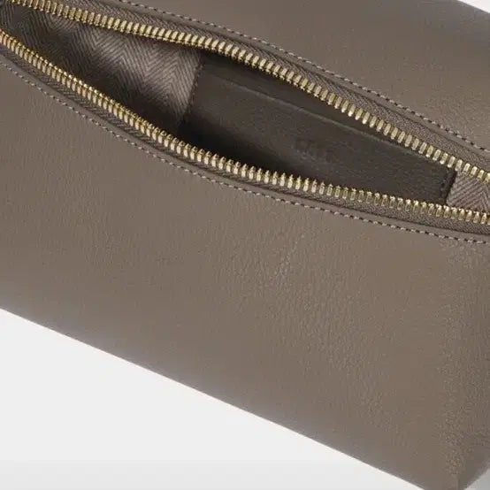 [BUNJANG] Rat Top Color Pouch Bag / 래트 토프 컬러 파우치 백
