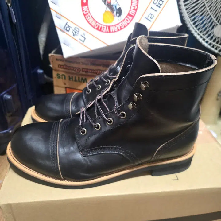 [SOLD OUT] 조셉트 크롬악셀 부츠 블랙 280 팝니다