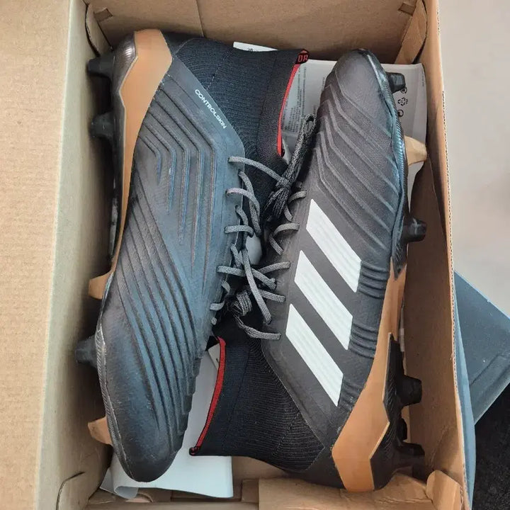 [BUNJANG] Adidas Predator 18.1 FG Football Boots (Size 285) / 아디다스 프레데터 18.1 FG 285