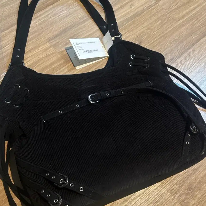 [SOLD OUT] DELI 디테일 코듀로이 숄더백 블랙 새상품