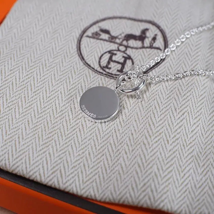 [BUNJANG] Hermès Round Pendant Necklace / 에르메스 심플 라운드 레터 목걸이