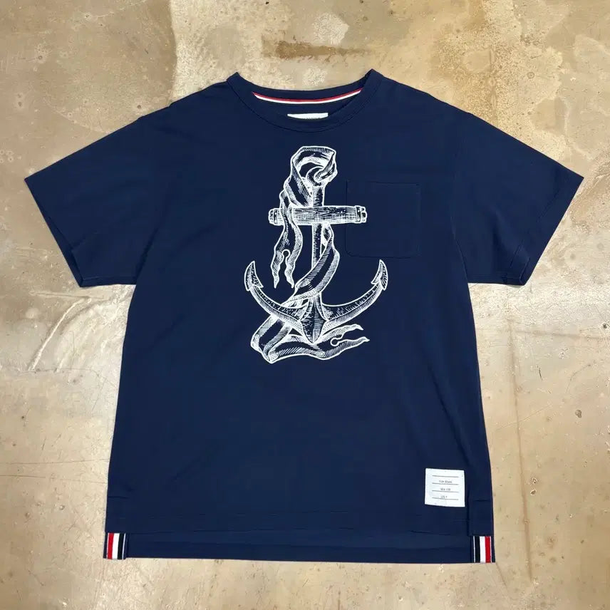 [SOLD OUT] 4 톰브라운 마린닻 네이비 반팔티