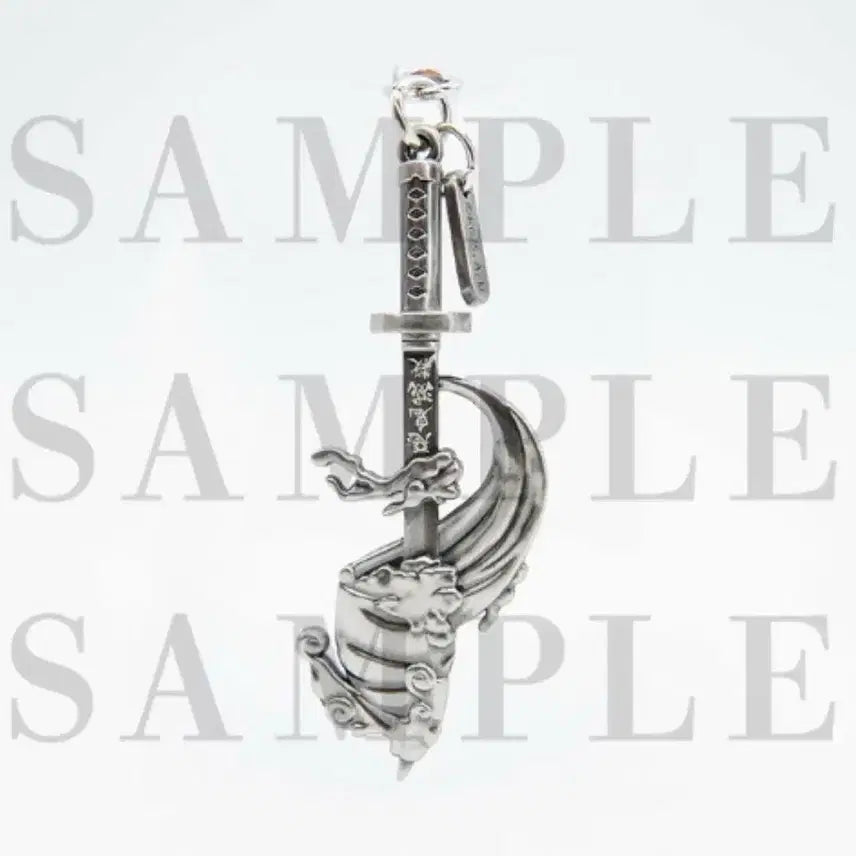 [BUNJANG] Demon Slayer Giyu &amp; Zenitsu Metal Keyring / 귀멸의칼날 메탈 키링(메탈참 : 기유, 젠이츠) 팝니다