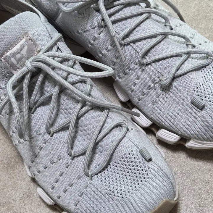 [BUNJANG] Ballop Tibat 2.0 Gray Running Shoes / 무료배송) 밸롭 런닝화 티바트2.0 그라데이션 그레이 250mm