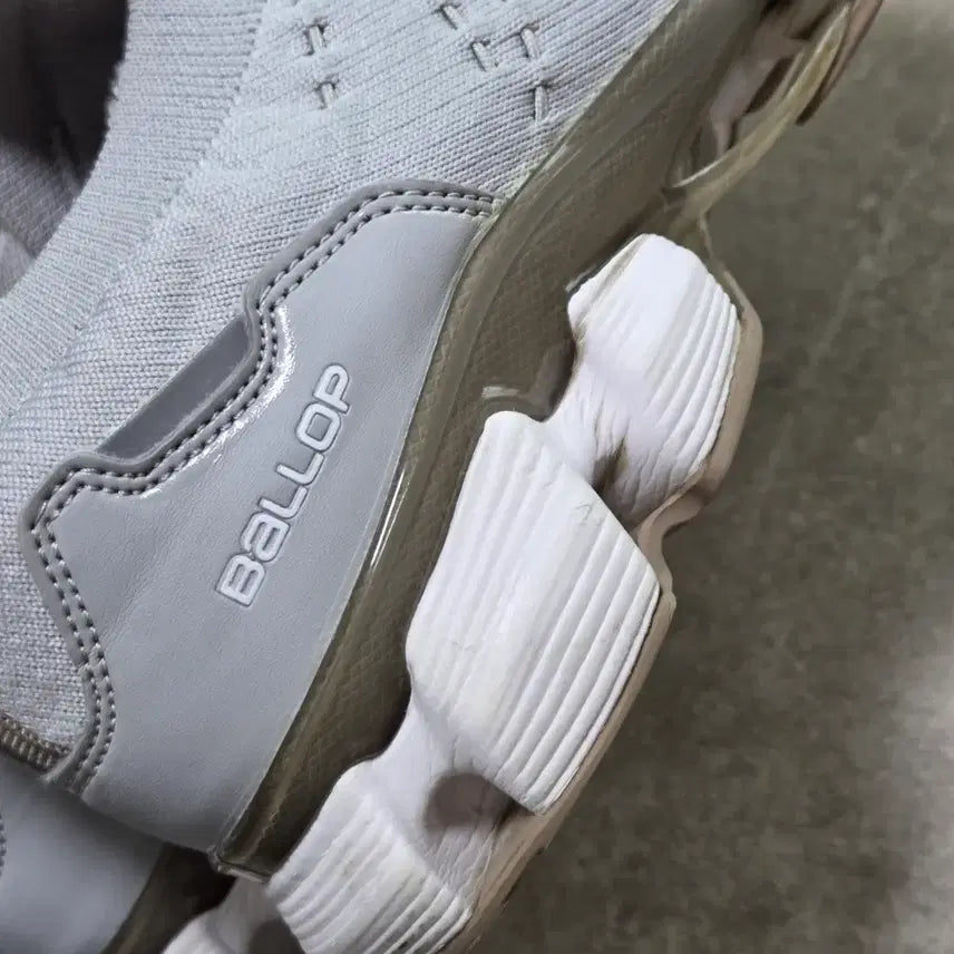 [BUNJANG] Ballop Tibat 2.0 Gray Running Shoes / 무료배송) 밸롭 런닝화 티바트2.0 그라데이션 그레이 250mm