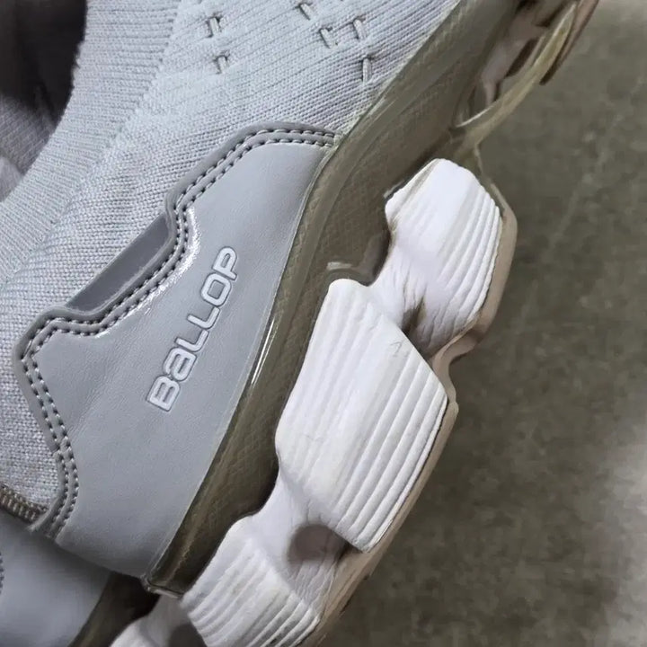 [BUNJANG] Ballop Tibat 2.0 Gray Running Shoes / 무료배송) 밸롭 런닝화 티바트2.0 그라데이션 그레이 250mm