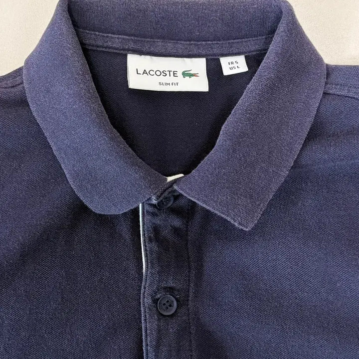 [SOLD OUT] 라코스테 슬림핏 스트라이프 반팔 카라티 105