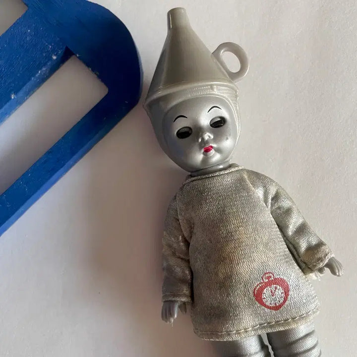 [BUNJANG] McMadam Wizard of Oz Vintage Tin Doll (New Version, Damaged Costume) / 오즈의마법사 빈티지 맥마담 양철 신버젼 데미지상품