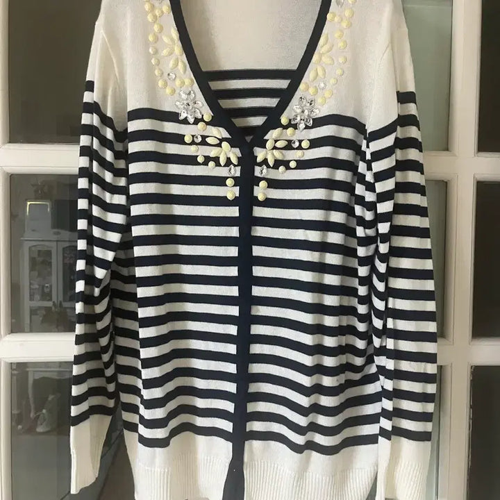 [BUNJANG] Beads and Cubic Stripe Cardigan (Size 66-77) / 정교한 비즈 와 큐빅 스트라이프 가디건 (66~77)