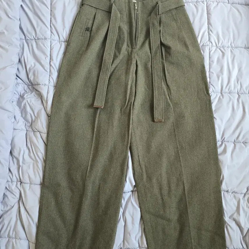 [BUNJANG] Recto Belted High-Waist Pants Khaki L / 렉토 벨티드 하이웨스트 팬츠 카키 L
