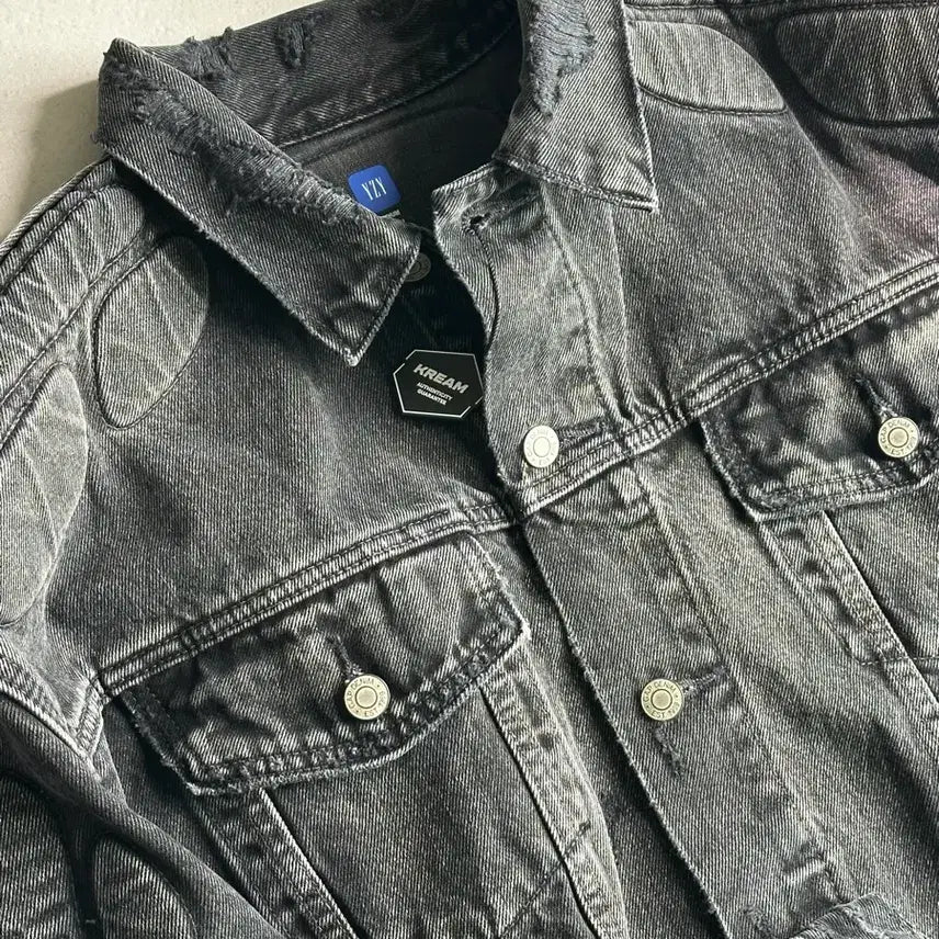 [BUNJANG] Balenciaga x Yeezy Gap Padded Denim Jacket (Black) - Size M / 이지 갭 발렌시아가 패디드 데님 자켓 흑청 m 판매합니다!