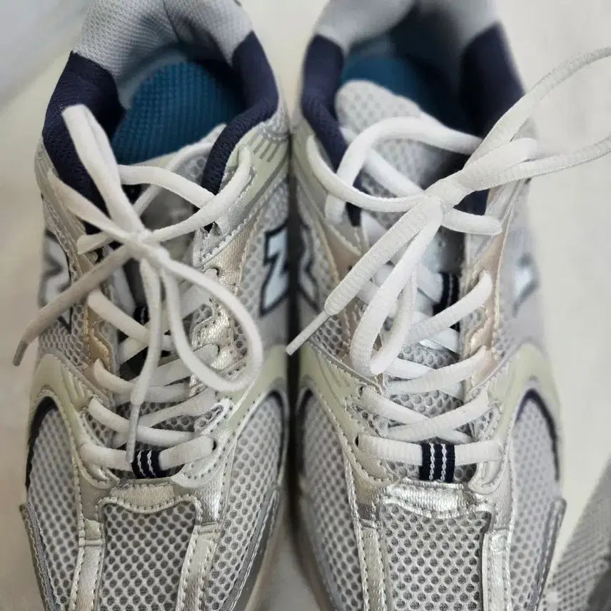 [BUNJANG] New Balance Mesh Sneakers Silver/White / 뉴발란스 메쉬 운동화 실버/화이트