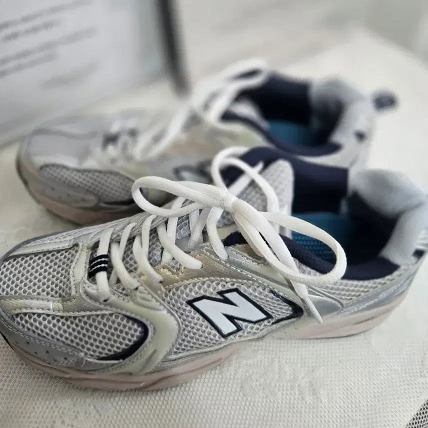 [BUNJANG] New Balance Mesh Sneakers Silver/White / 뉴발란스 메쉬 운동화 실버/화이트