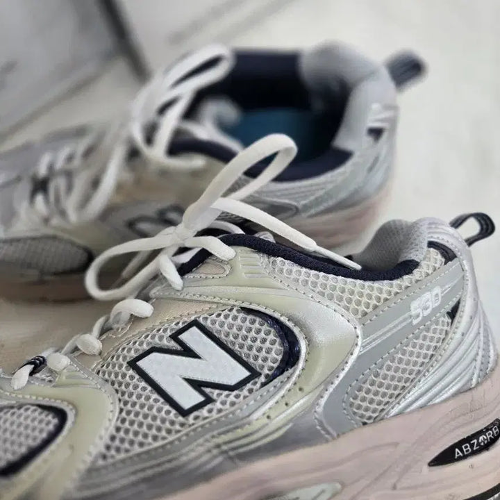 [BUNJANG] New Balance Mesh Sneakers Silver/White / 뉴발란스 메쉬 운동화 실버/화이트